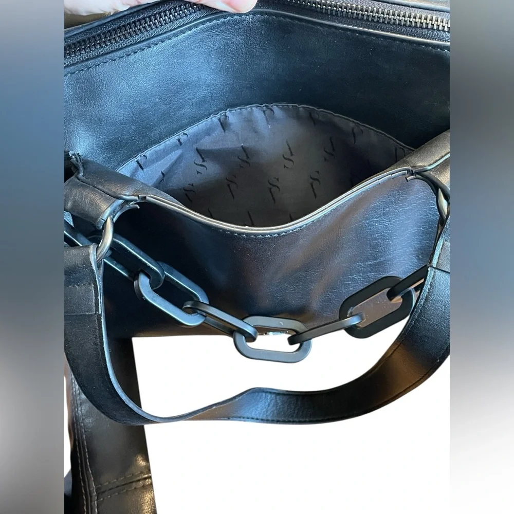 Simply Vera Vera Wang Shoulder Bag - Picture 4 of 6